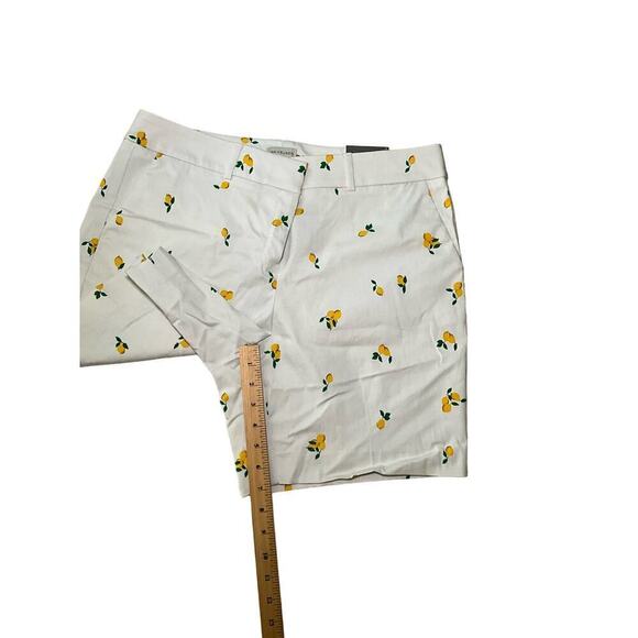 Van Heusen Bermuda Short Women's 12 White Lemon Print Slash Pocket Flat Front - Picture 4 of 6